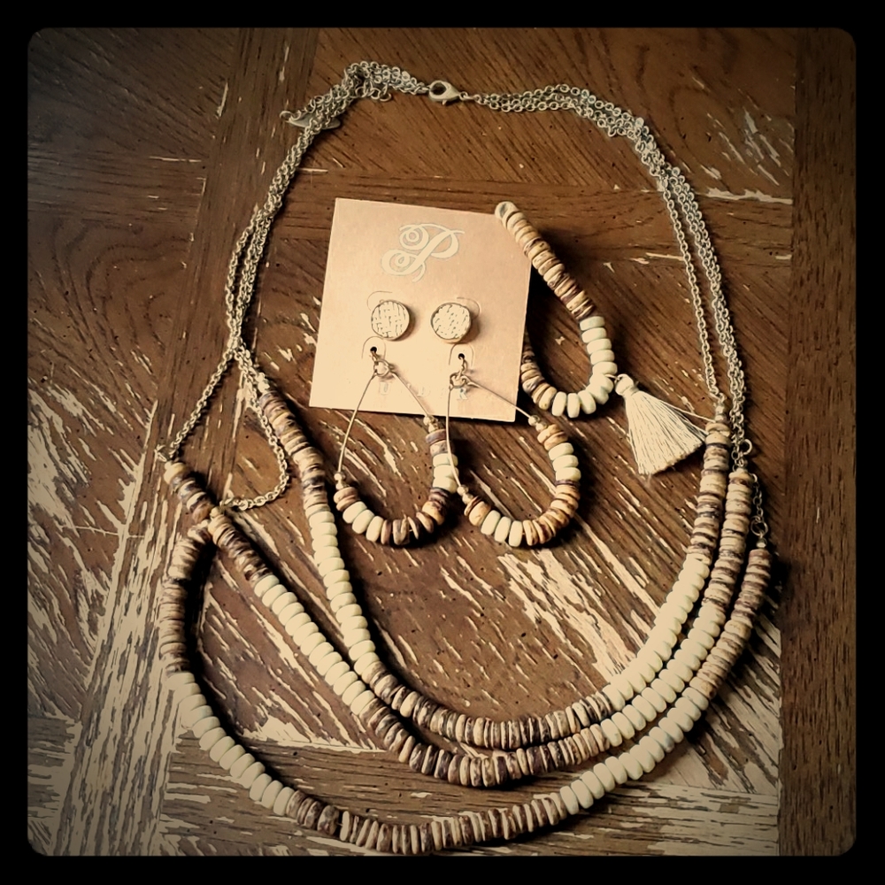 Earring bracelet necklace set